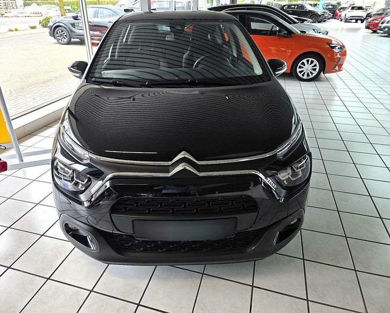 Schwarz metallic Gebraucht 2024 Citroën C3 PureTech Kleinwagen | 17.320 € (Fairer Preis) - Bild 1/4