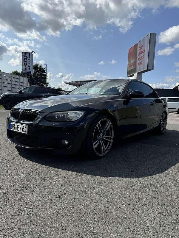 Schwarz Gebraucht 2008 BMW 330 Cabriolet M Sport Cabrio | 12.700 € (Fairer Preis) - Bild 1/4