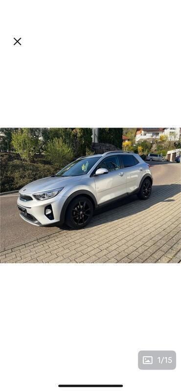 Silber Gebraucht 2019 Kia Stonic 2 SUV | 15.990 € (Guter Preis) - Bild 1/4