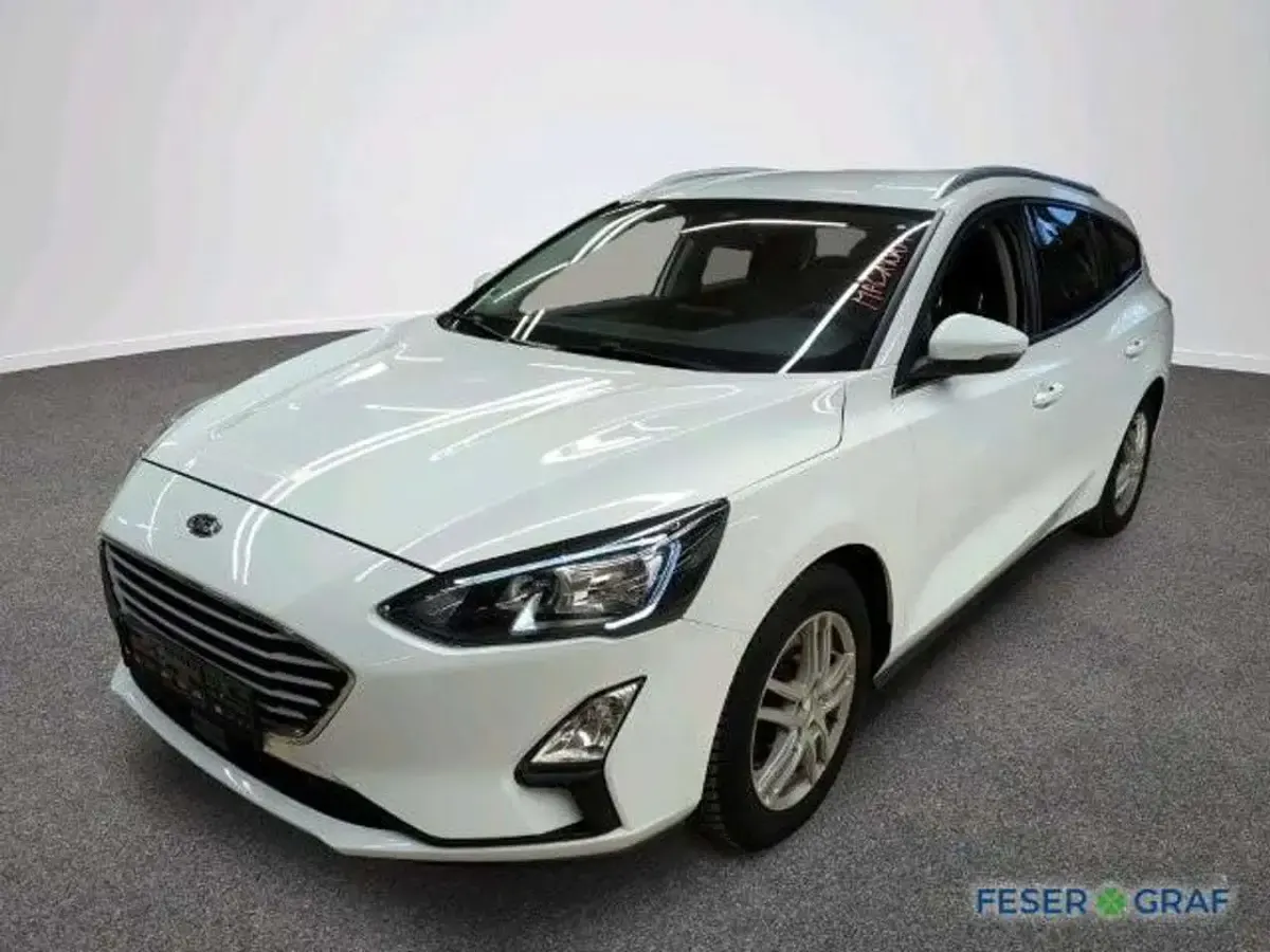 Gebraucht Ford Focus Cool & Connect 101 PS (74 kW) 2020 Frostweiß Kombi