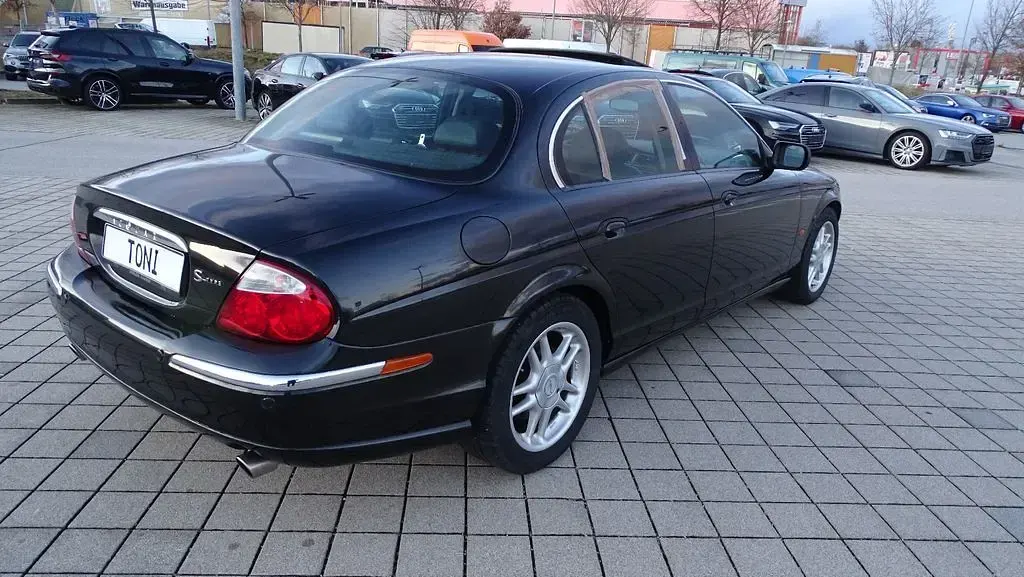 Second-hand Jaguar S-Type S 276 CP (202 kW) 2000 Negru Berlinǎ