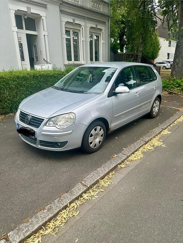 Silber Gebraucht 2007 VW Polo Limousine | 1.000 € - Bild 1/4