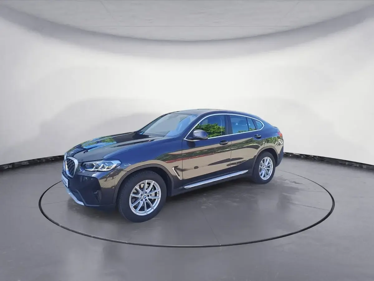Gebraucht BMW X4 Performance 286 PS (210 kW) 2025 Grau SUV