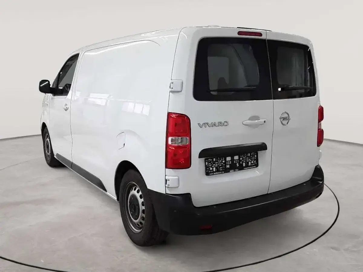 Gebraucht Opel Vivaro-e Combi Edition 144 PS (105 kW) 2024 Jade weiss Van / Kleinbus