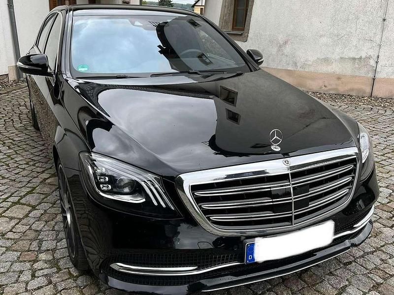 Schwarz Gebraucht 2017 Mercedes S560 Limousine | 43.999 € (Superpreis) - Bild 1/4