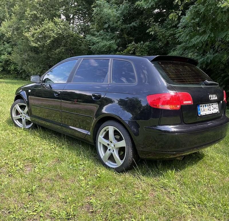 Schwarz Gebraucht 2005 Audi A3 Sportback Ambiente Kombi | 3.400 € (Fairer Preis) - Bild 1/4