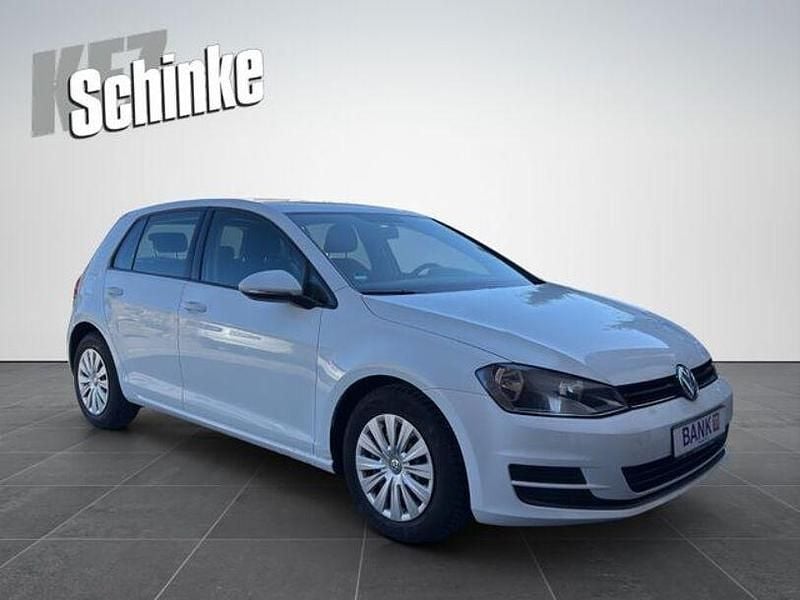 Usado VW Golf VII Trendline 96 HP (70 kW) 2013 Branco Sedan