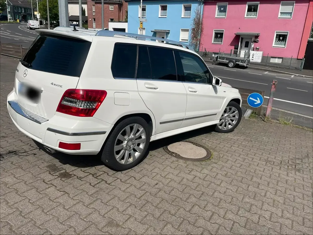 Gebraucht Mercedes GLK220 170 PS (125 kW) 2011 Weiß SUV