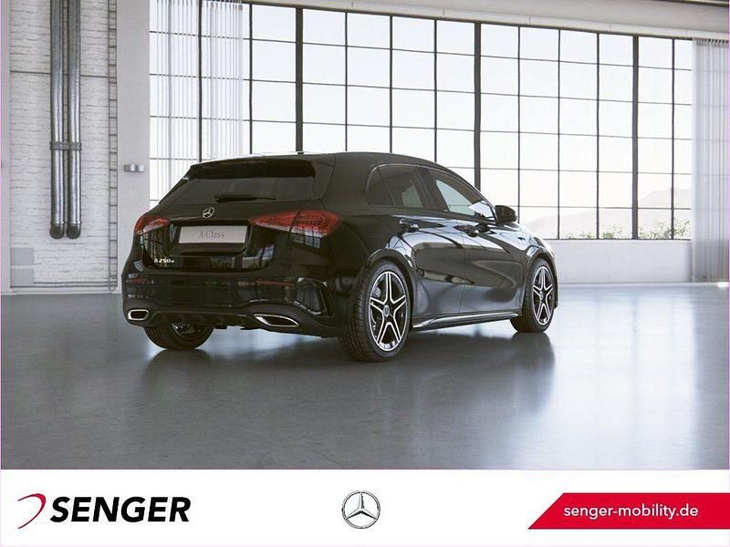 Gebraucht Mercedes A250 AMG 218 PS (160 kW) 2022 Schwarz Limousine