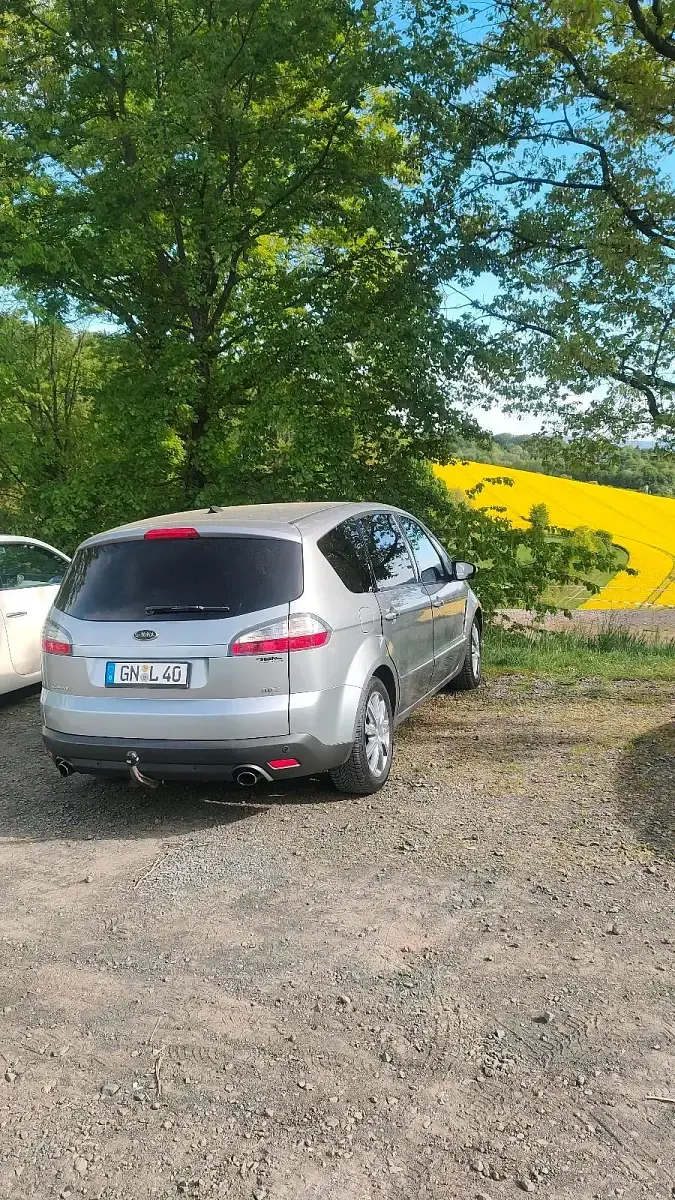Gebraucht Ford S-MAX Titanium 175 PS (128 kW) 2008 Silber Van / Kleinbus