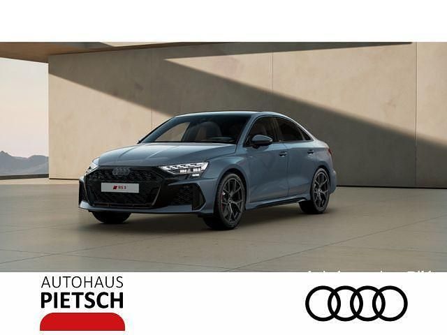 Grau Neu 2024 Audi RS3 Sport Kleinwagen | 68.690 € - Bild 1/4
