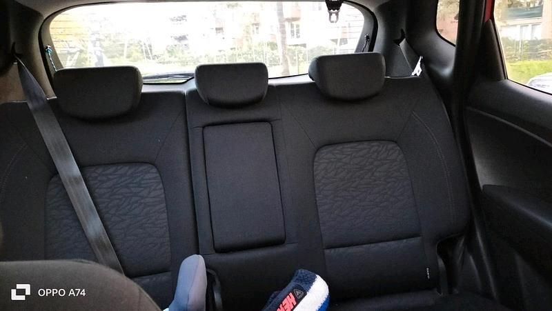 Gebraucht Hyundai i20 100 PS (73 kW) 2016 Rot Kleinwagen