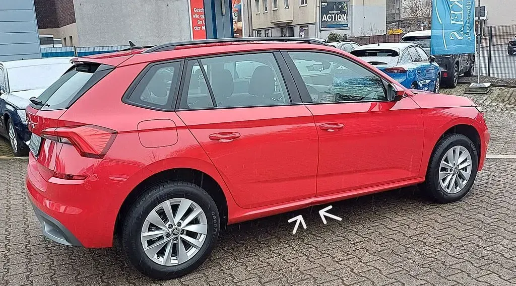Gebraucht Skoda Kamiq Selection 95 PS (69 kW) 2024 Rot SUV