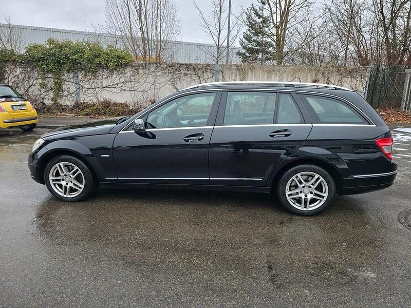 Gebraucht Mercedes C200 184 PS (135 kW) 2010 Schwarz Kombi