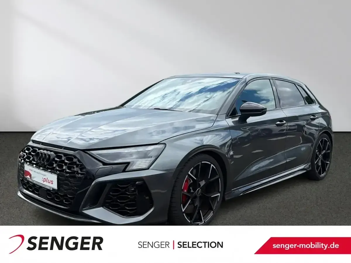 Gebraucht Audi RS3 Sportback Ambiente 400 PS (294 kW) 2022 Kleinwagen