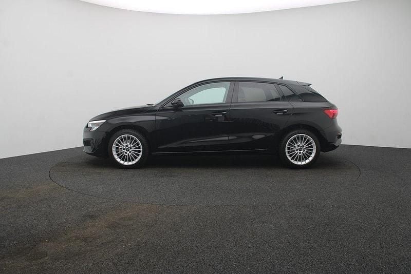 Second-hand Audi A3 Advanced Plus 150 CP (110 kW) 2024 Negru Berlinǎ