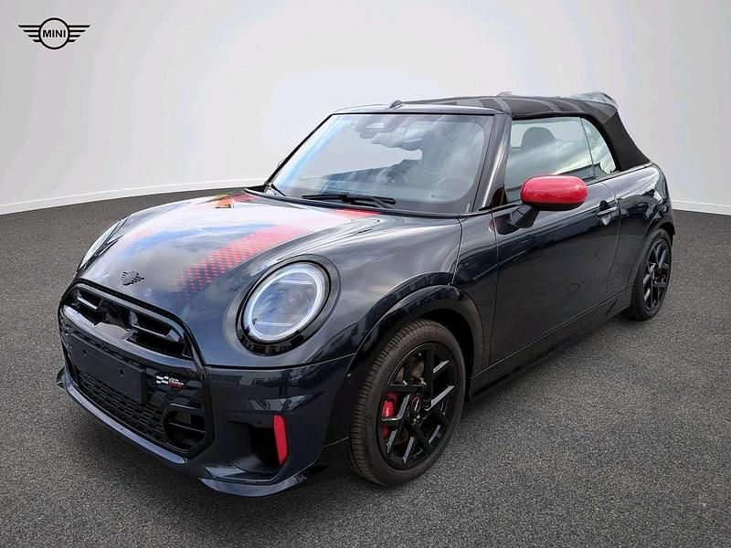 Grau Gebraucht 2024 Mini John Cooper Works Cabriolet Cabrio | 41.368 € (Etwas zu teuer) - Bild 1/4