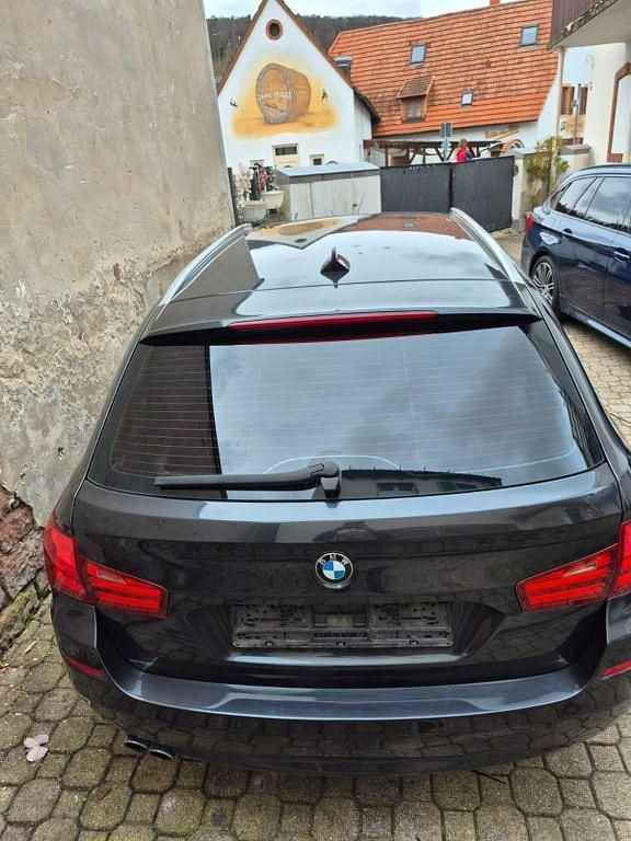 Gebraucht BMW 520 184 PS (135 kW) 2012 Grau Kombi