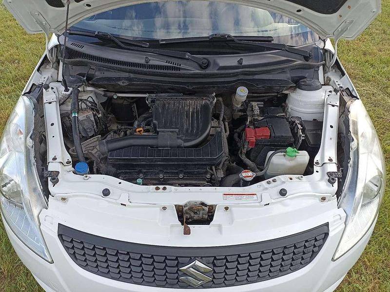 Gebraucht Suzuki Swift Club 94 PS (69 kW) 2011 Kleinwagen