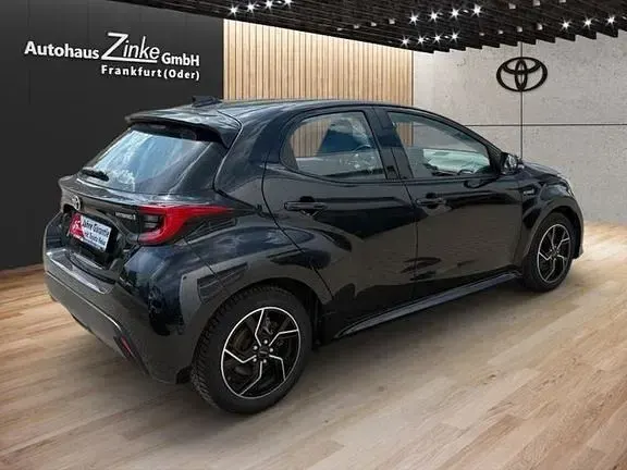 Gebraucht Toyota Yaris Basis 116 PS (85 kW) 2020 Mysticschwarz mica