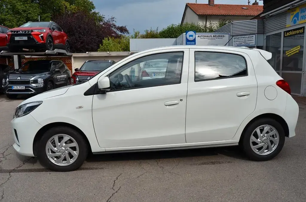 Gebraucht Mitsubishi Space Star Select 71 PS (52 kW) 2023 Weiß Kleinwagen