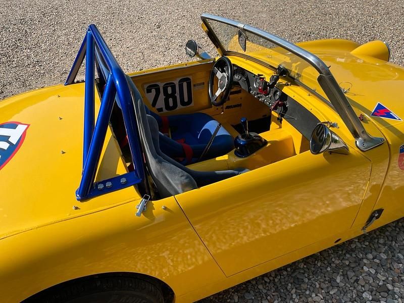 Gelb Gebraucht 1958 Austin Healey Sprite Cabrio | 12.950 € - Bild 1/4