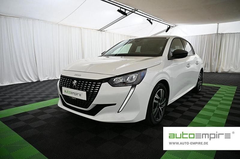 Weiß Gebraucht 2023 Peugeot 208 Allure Kleinwagen | 14.490 € (Guter Preis) - Bild 1/3