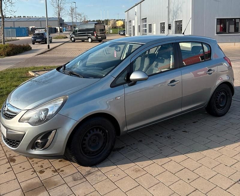 Silber Gebraucht 2011 Opel Corsa Innovation Kleinwagen | 2.500 € (Superpreis) - Bild 1/4