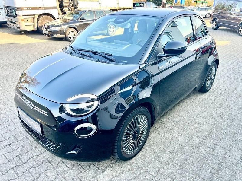 Gebraucht Fiat 500e Icon 86 kW (118 PS) 2022 Schwarz Kleinwagen