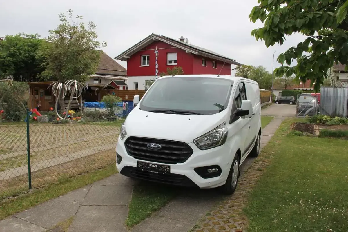 Occasion Ford Transit Custom Trend 131 ch (96 kW) 2018 Blanc Break