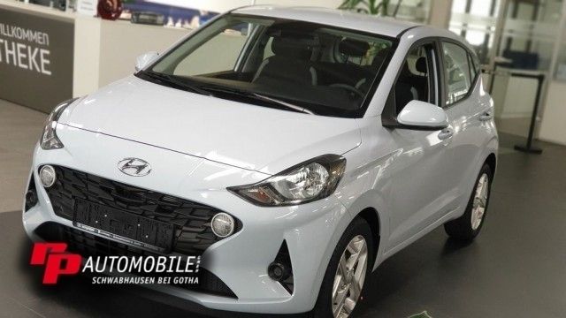 Blau Gebraucht 2020 Hyundai i10 Trend Kleinwagen | 15.490 € (Teuer) - Bild 1/4