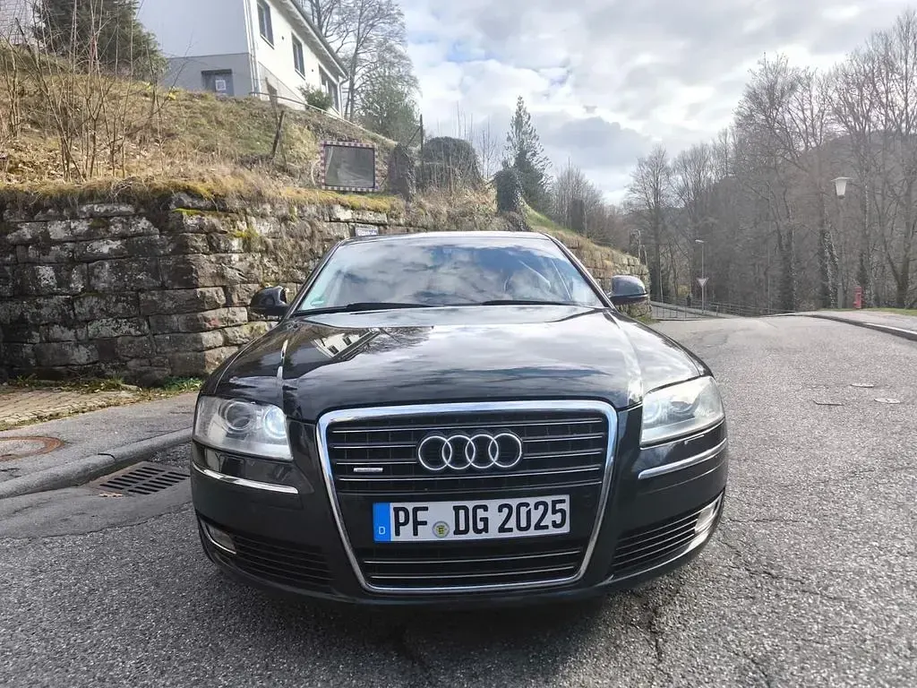 Gebraucht Audi A8 Ambiente 326 PS (239 kW) 2009 Schwarz Limousine