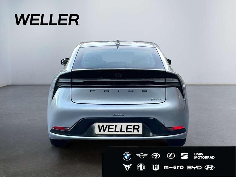 Silber Neu 2025 Toyota Prius Plug-in Hybrid Executive Kleinwagen | 45.490 € - Bild 1/3