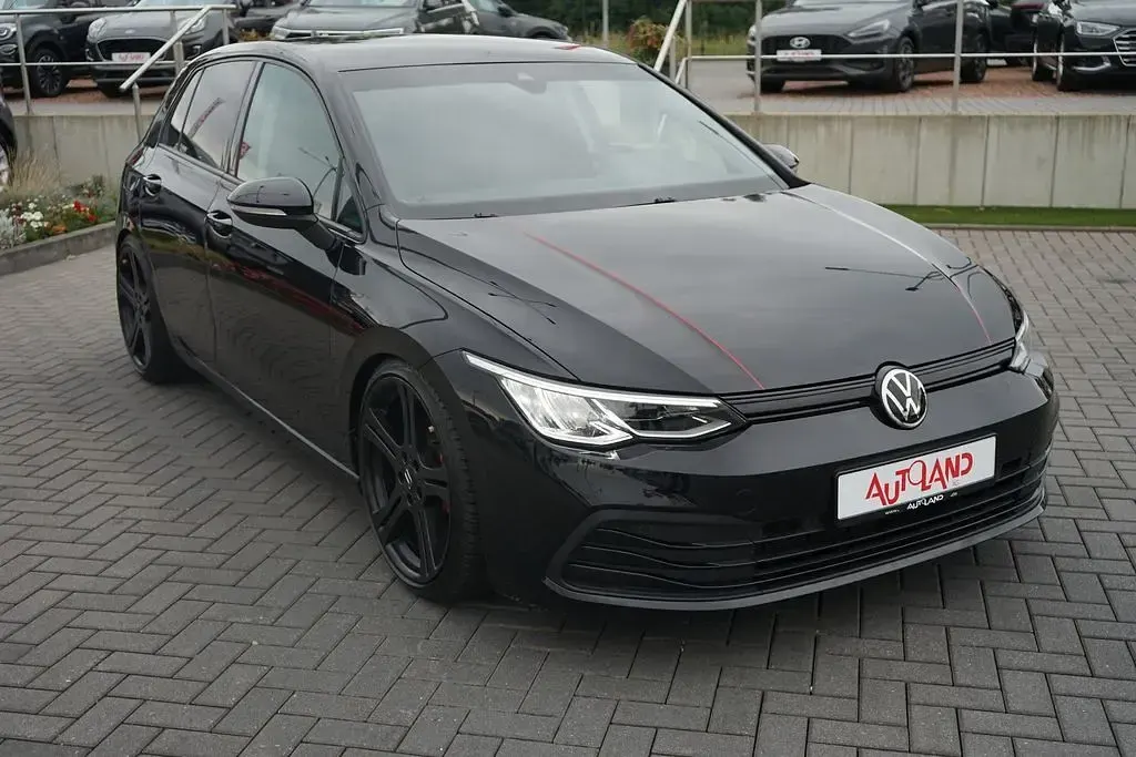 Gebraucht VW Golf VIII Life 110 PS (80 kW) 2021 Schwarz Limousine