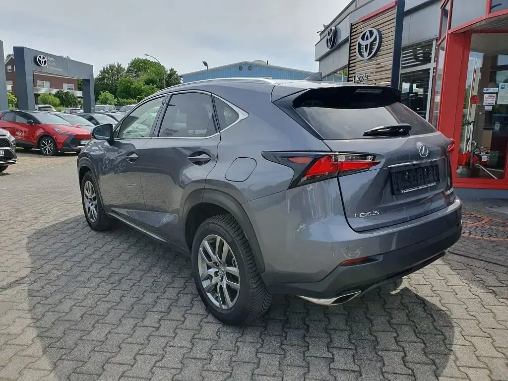 Gebraucht Lexus NX200t Executive Line 238 PS (175 kW) 2015 Grau SUV
