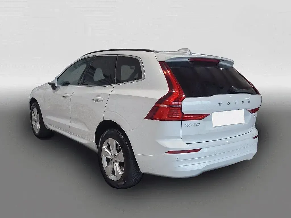 Gebraucht Volvo XC60 Core 197 PS (144 kW) 2024 Weiß SUV