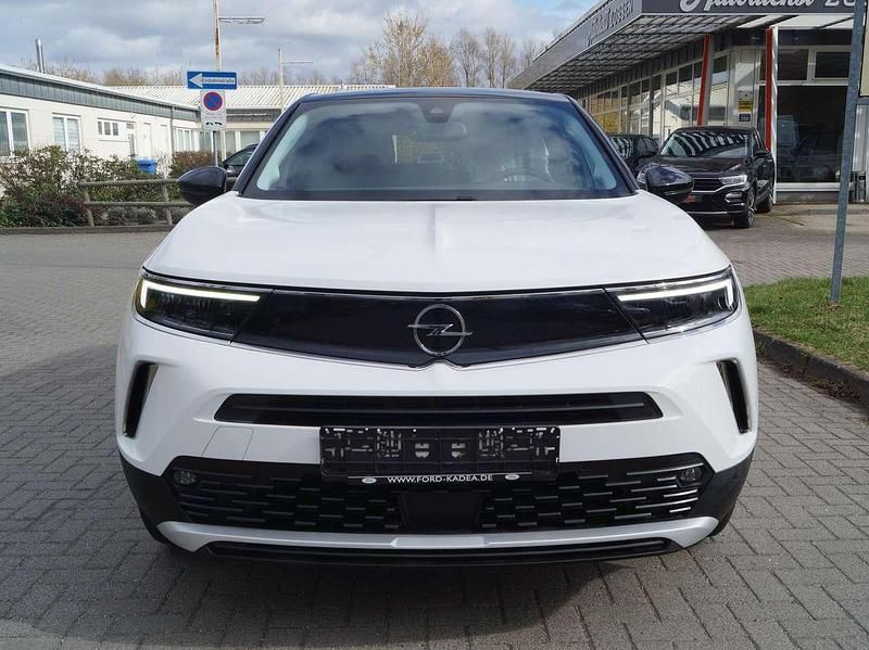 Gebraucht Opel Mokka Elegance 101 PS (74 kW) 2022 Jade weiss/arktis weiss SUV