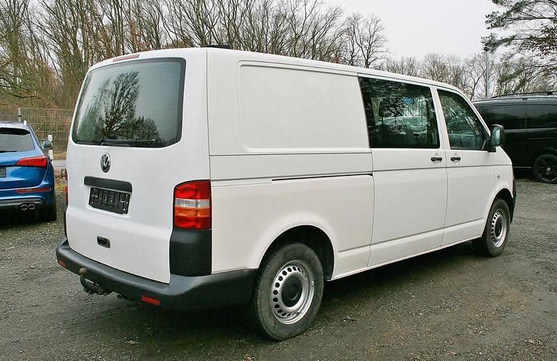 Gebraucht VW T5 131 PS (96 kW) 2009 Grau Van