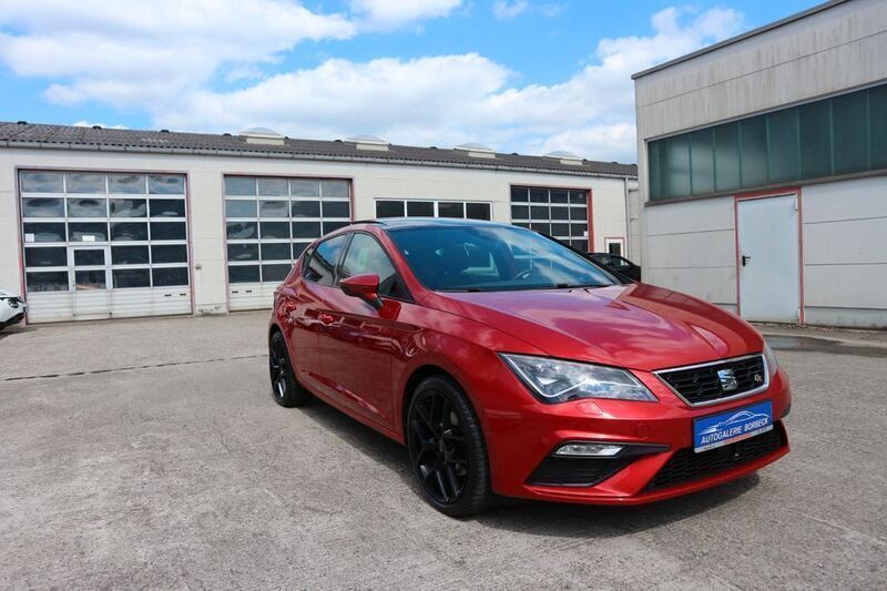 Rot Gebraucht 2020 Seat Leon FR Limousine | 17.870 € (Superpreis) - Bild 1/4