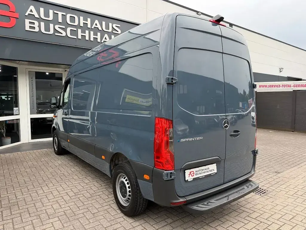 Gebraucht Mercedes E-Sprinter 85 kW (116 PS) 2020 Grau Van