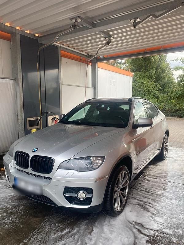 Silber Gebraucht 2009 BMW X6 SUV | 13.999 € (Fairer Preis) - Bild 1/4