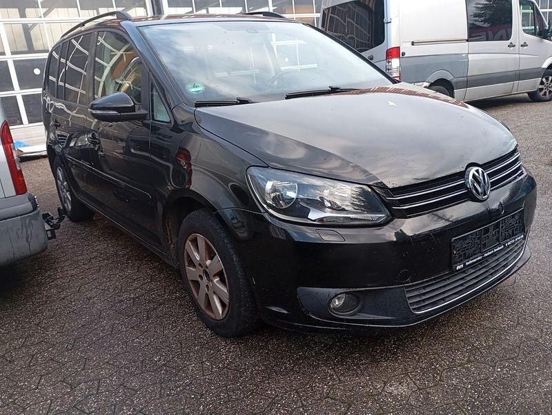 Schwarz Gebraucht 2011 VW Touran Style Van / Kleinbus | 3.900 € (Guter Preis) - Bild 1/4