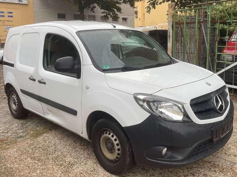Gebraucht Mercedes Citan 109 90 PS (66 kW) 2018 Weiß Van / Kleinbus