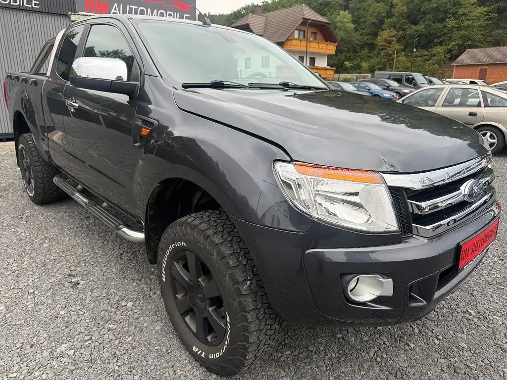 Gebraucht Ford Ranger XLT 160 PS (117 kW) 2015 Grau Pickup