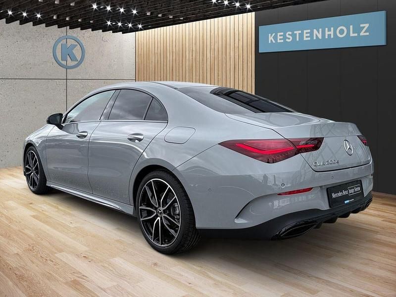 Gebraucht Mercedes CLA200 AMG 150 PS (110 kW) 2026 Manufaktur lack manufaktur alp Coupé