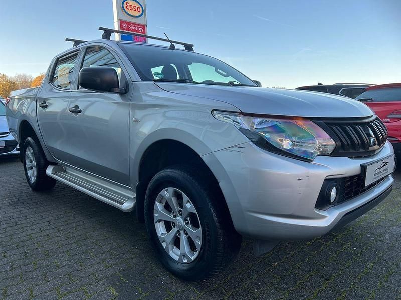 Gebraucht Mitsubishi L200 154 PS (113 kW) 2018 Silber Pickup