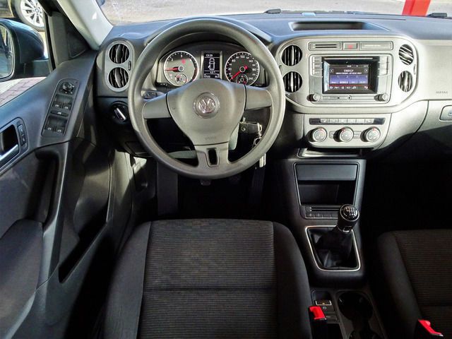 Gebraucht VW Tiguan Trendline 110 PS (80 kW) 2016 Grau metallic SUV