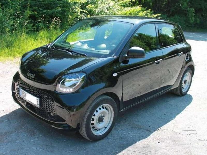 Schwarz Gebraucht 2022 Smart ForFour Electric Drive Limousine | 8.200 € (Guter Preis) - Bild 1/4