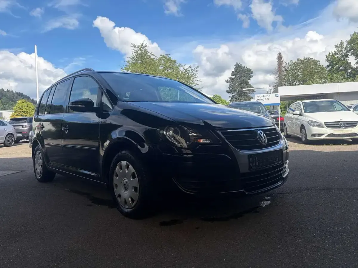 Gebraucht VW Touran Freestyle 105 PS (77 kW) 2009 Deep black perleffekt Van / Kleinbus