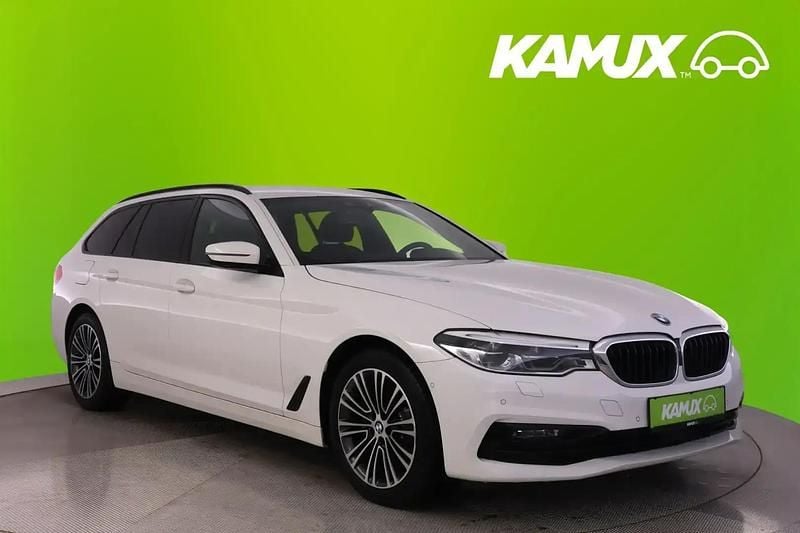 Weiß Gebraucht 2020 BMW 520 Kombi | 24.450 € (Fairer Preis) - Bild 1/4